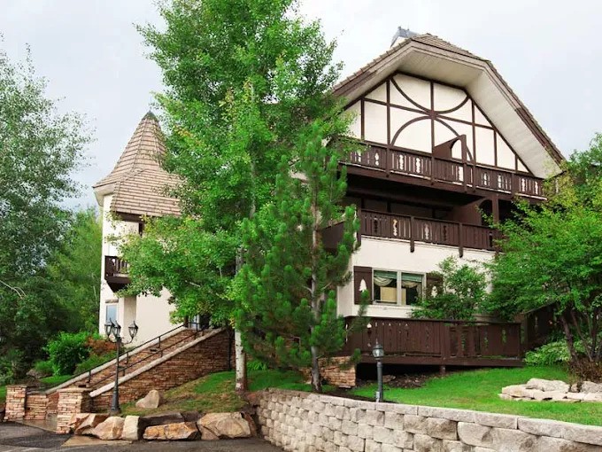 Safe and Supportive Detox Center